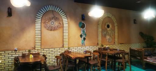 عکس کافه رستوران عالیجناب