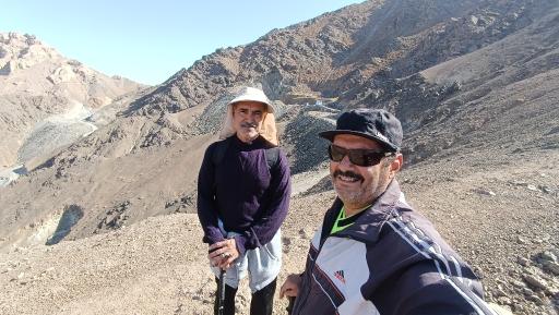 عکس سیاه کوه