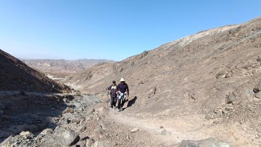 عکس سیاه کوه