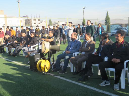 عکس دبیرستان پسرانه نمونه دولتی ۹ دی