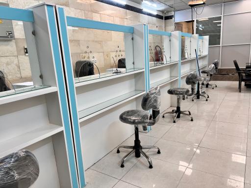 عکس امور مشترکین همراه اول هاشمی