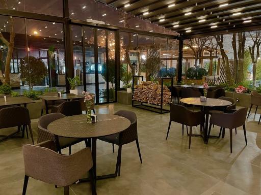 عکس کافه رستوران چی 