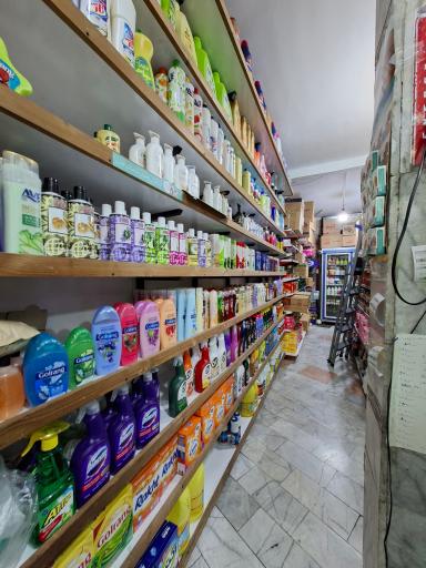 عکس سوپر مارکت شاهین