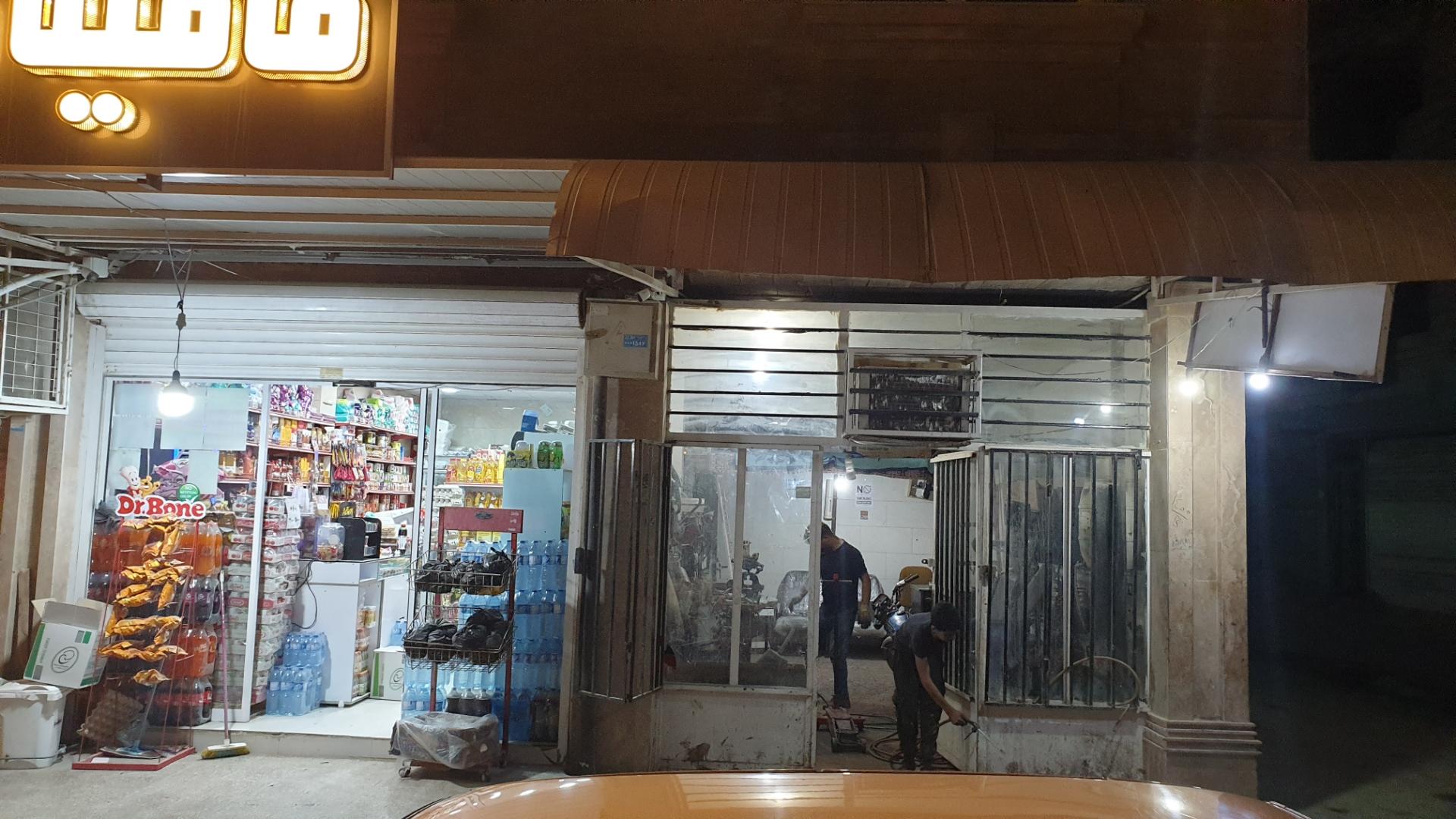 عکس تعمیرگاه موتورسیکلت 