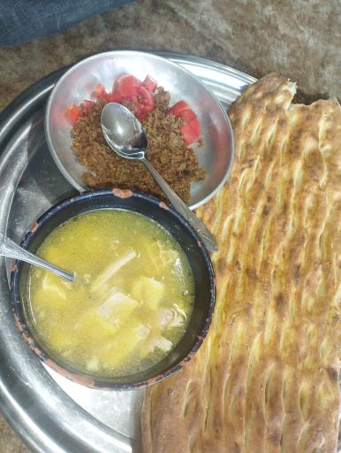 عکس صبحانه خوری کریمی