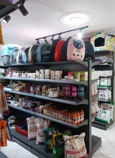 عکس کلینیک دامپزشکی و پت شاپ پوما