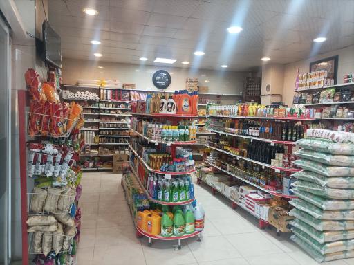 عکس هایپر مارکت بهاران
