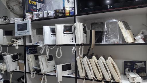 عکس تعمیرات آیفون تصویری مهندس حامد مهدی پور