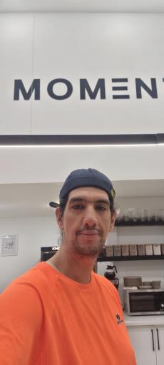 عکس کافه مومنتو (لحظه)