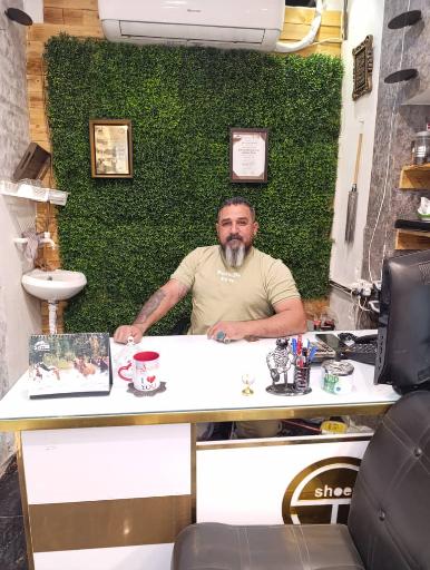 عکس تولید و پخش کفش سی کلاس