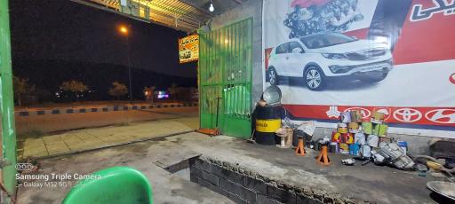 عکس تعمیرگاه مکانیکی محمد کاظمی