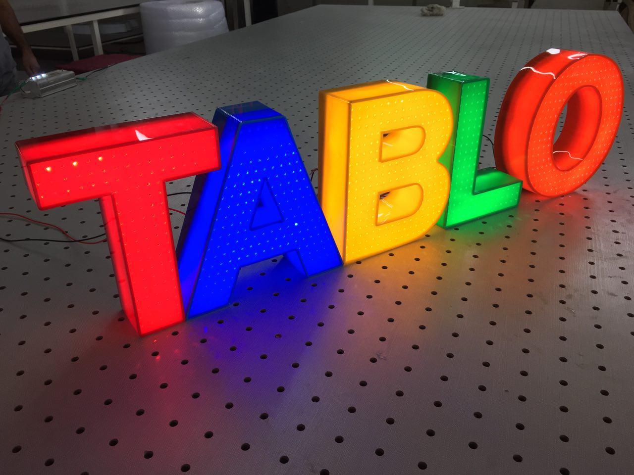 عکس تابلوسازی نمای هنر