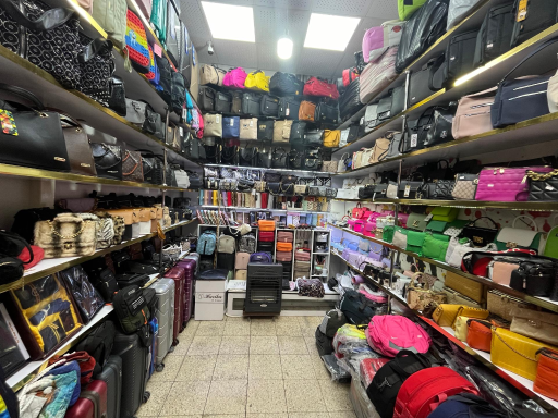 عکس کیف و چمدان هاریکا