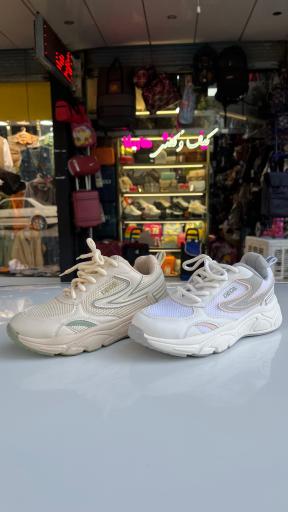 عکس کیف و چمدان هاریکا