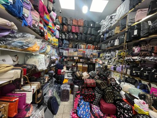 عکس کیف و چمدان هاریکا