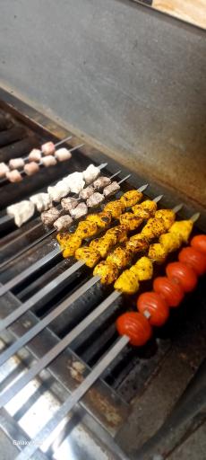 کبابی کت و کول