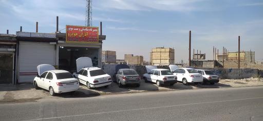 عکس مکانیکی وتست موتور آذران خودرو