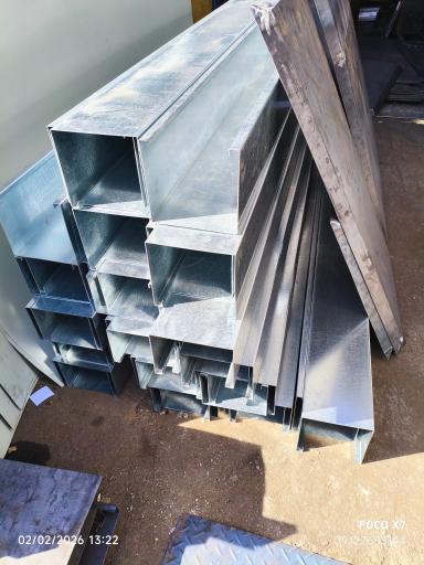 عکس کارگاه صنعتی پیشتاز خم و برش ورق فلاشینگ 