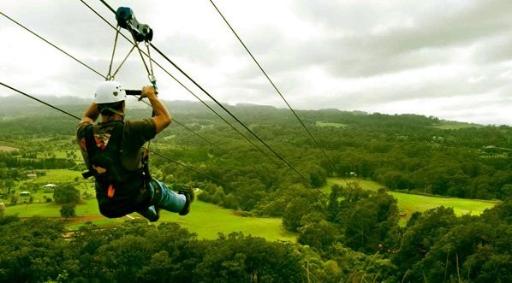 عکس زیپ لاین نمک آبرود