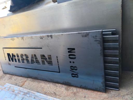 عکس کارگاه صنعتی پیشتاز خم و برش ورق فلاشینگ 