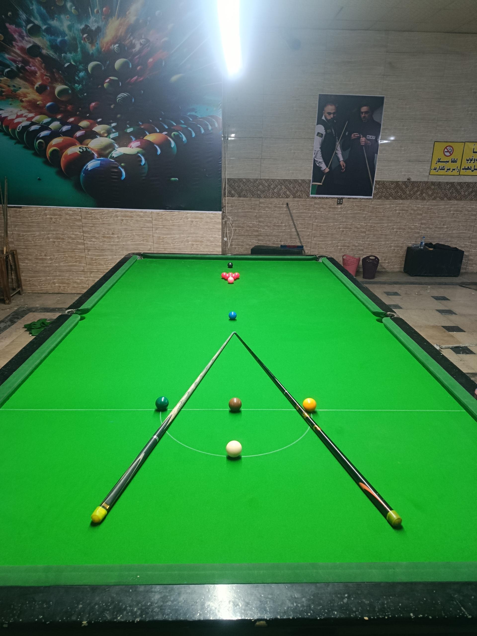عکس باشگاه بیلیارد آنا