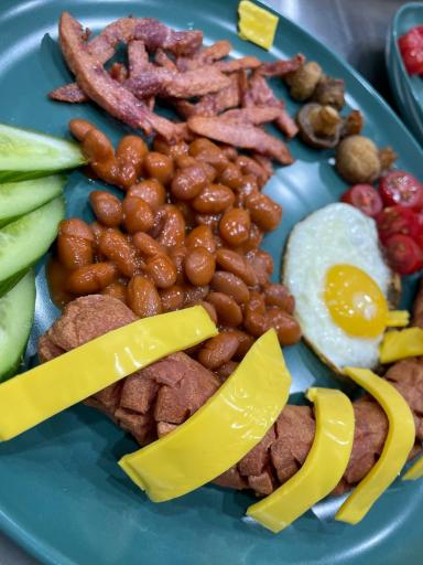 عکس کافه فست فود کارن