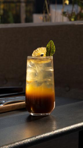 عکس کافه رستوران مومنتو