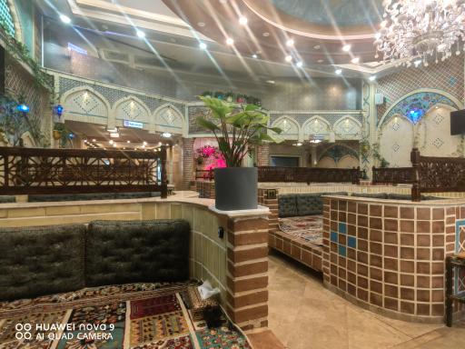 سفره خانه سنتی باغ صبا