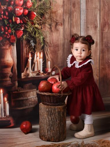 عکس آتلیه کودک مداد آبی