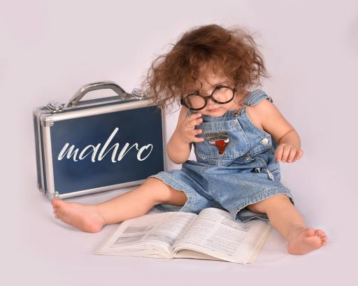 عکس آتلیه کودک مداد آبی
