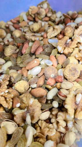 عکس آجیل رهبر