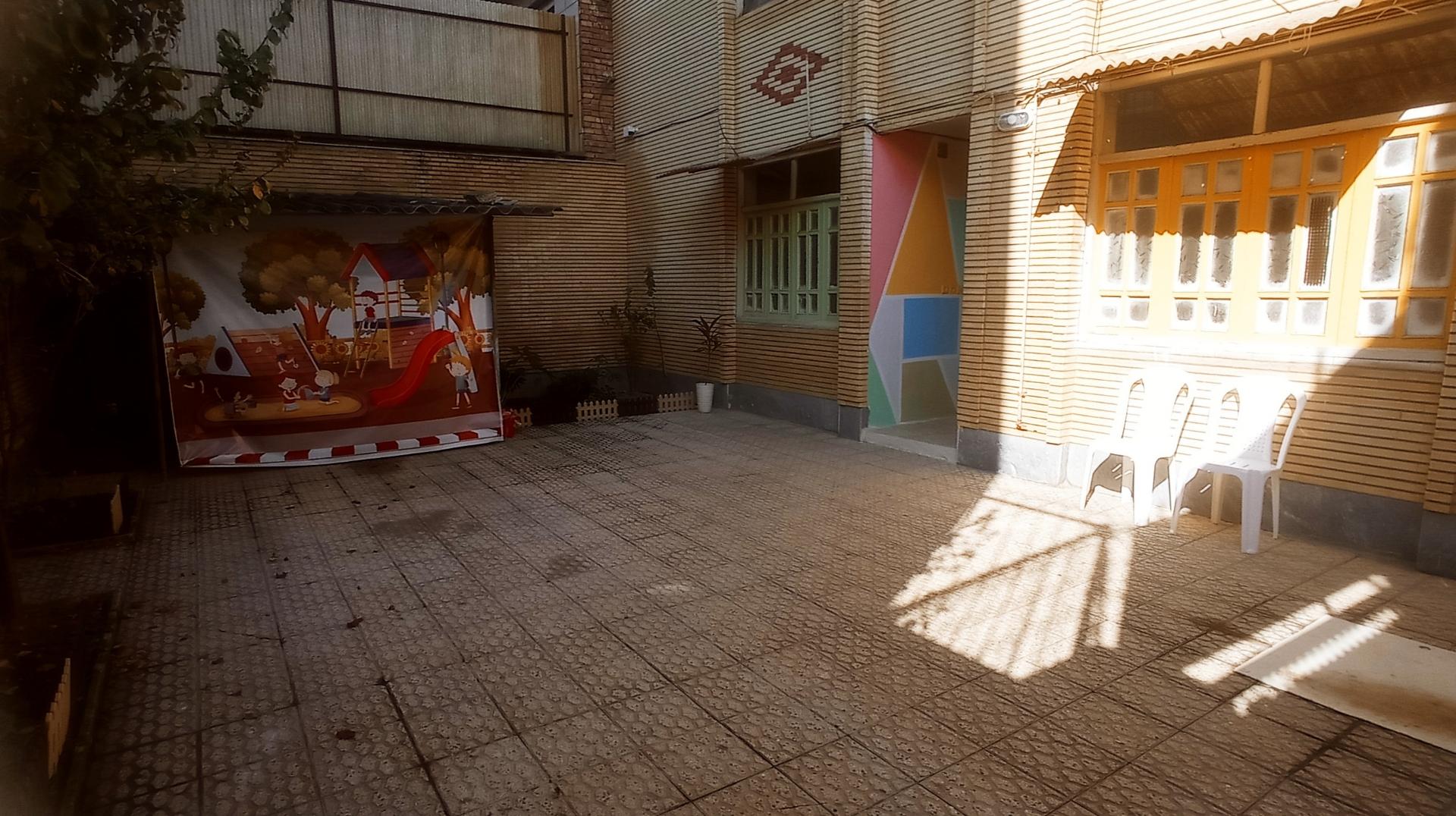 عکس آکادمی زبان نوژ