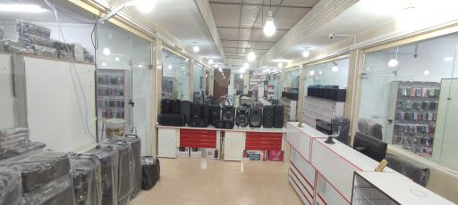 عکس پخش لوازم جانبی موبایل و کامپیوتر الماس کویر