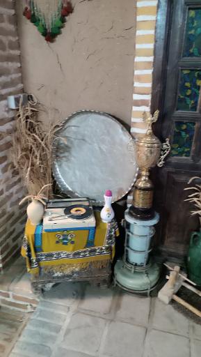 رستوران سنتی بابا میرزا