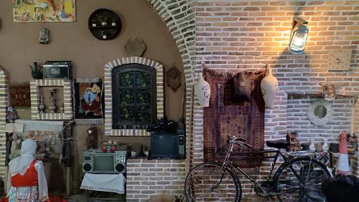 رستوران سنتی بابا میرزا