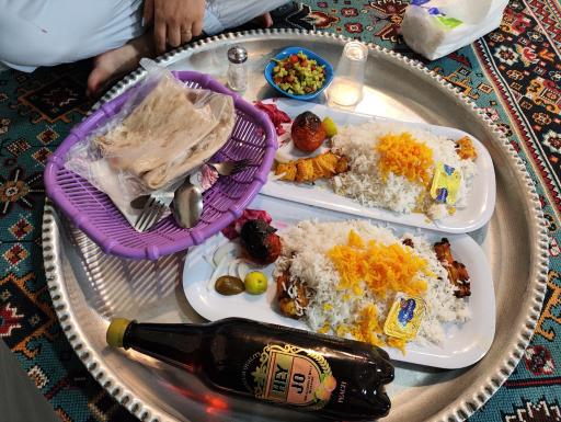 عکس رستوران سنتی بابا میرزا