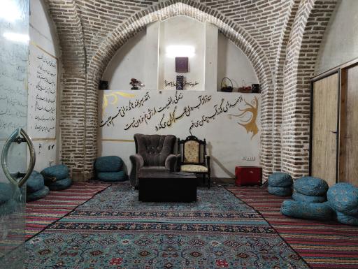 عکس رستوران سنتی بابا میرزا