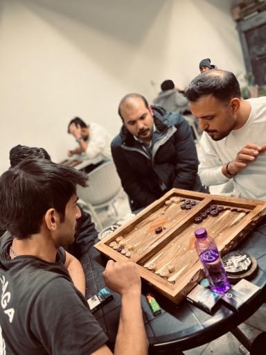 عکس کافه صبحانه کارن