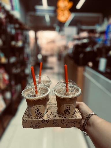 عکس کافه صبحانه کارن