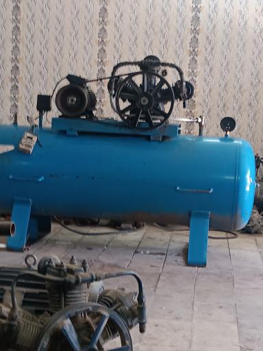 عکس تعمیرات کمپرسور باد منتظری