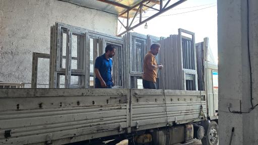 عکس کارگاه درب و پنجره محرمی