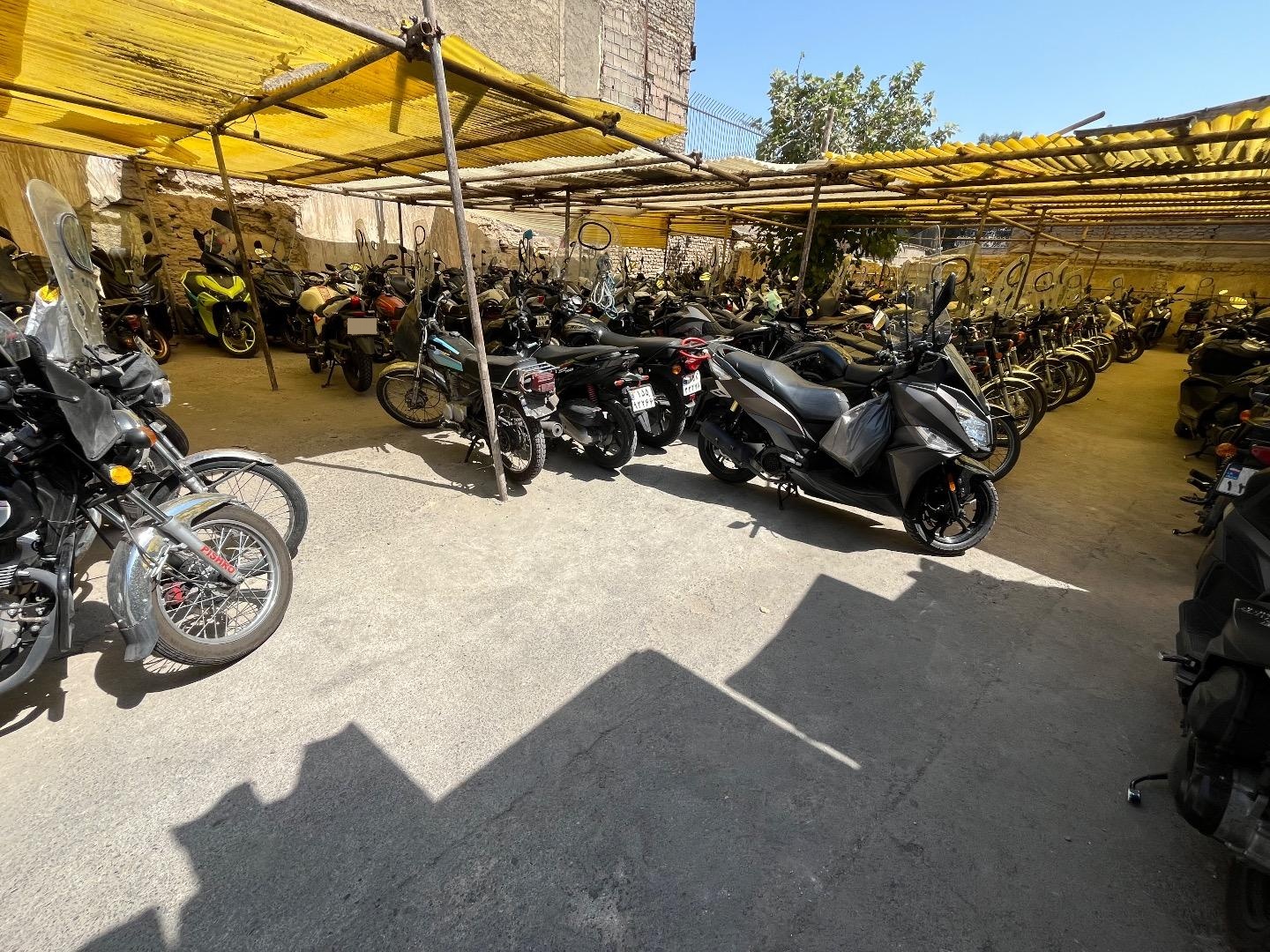 عکس پارکینگ موتوری