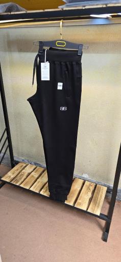 عکس تولیدی شلوار اسلش و تیشرت مردانه سیماکواستار 