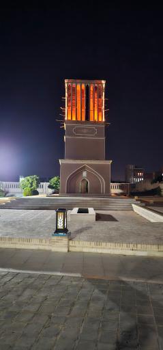 عکس بادگیر معین