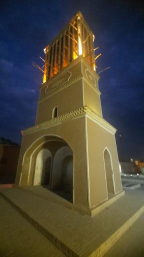 عکس بادگیر معین