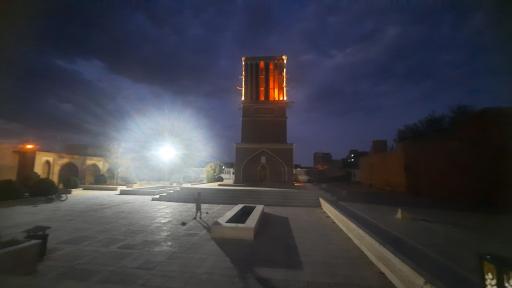 عکس بادگیر معین