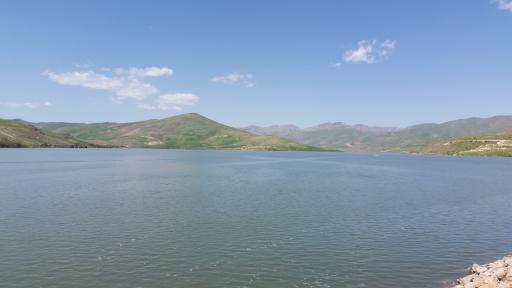عکس دریاچه سد مهاباد