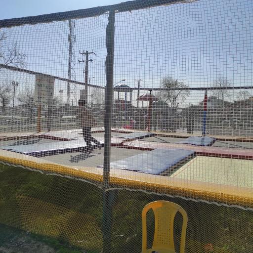 عکس ترامپولین میخک