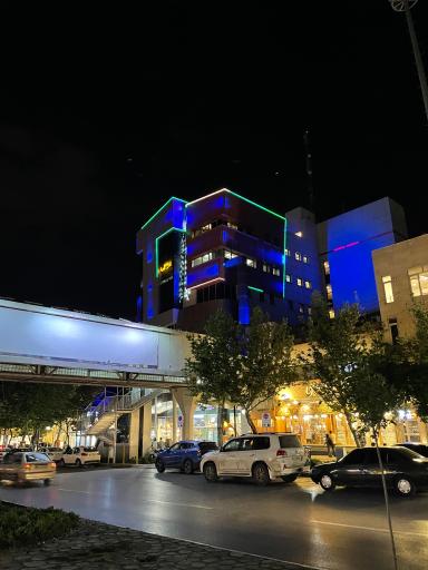 عکس مرکز خرید خورشید