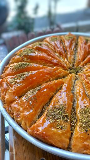 عکس کافه شیرینی تارتلت